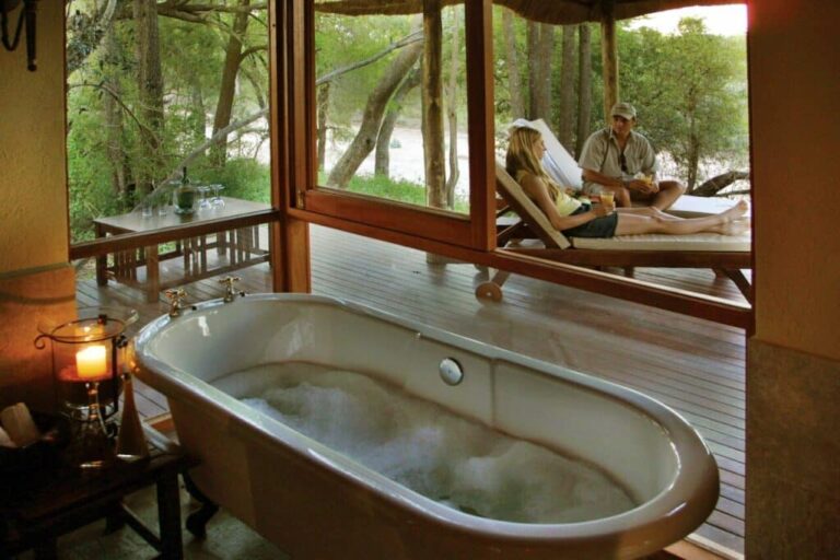 4 Day Imbali Lodge Safari Tour